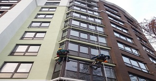 Установка крыши на балкон Сосновый Бор цена от 1044 руб. м/2.